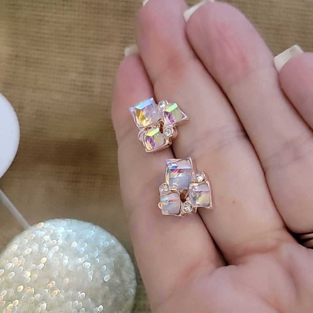 🔥LAST PAIR🔥 BARBIECORE UNICORN PINK PRISM EARRINGS